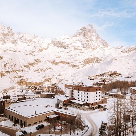 Valtur Cervinia Cristallo Ski Resort Breuil-Cervinia Bagian luar foto